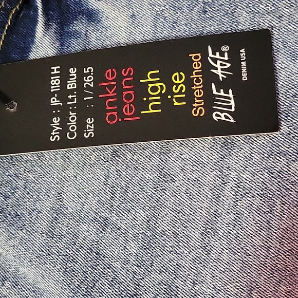 Trendy High Rise Distressed Jeans - Picture 3 of 7